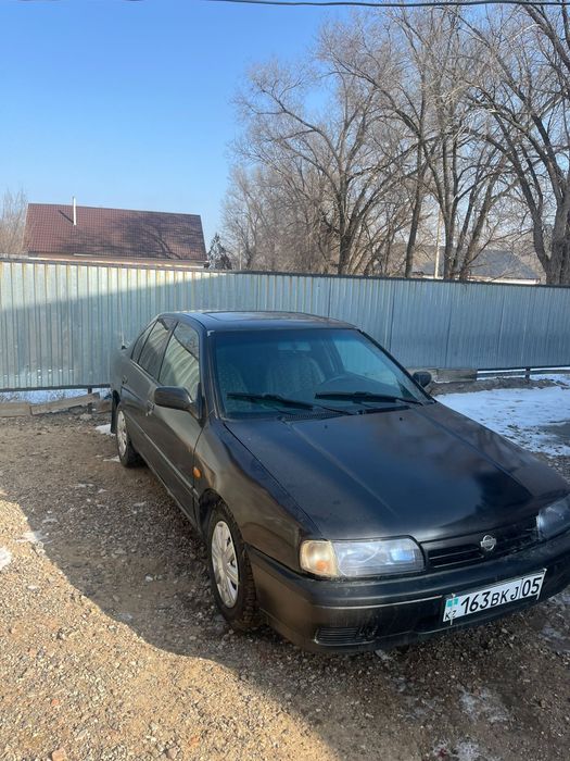Nissan Primera 1995