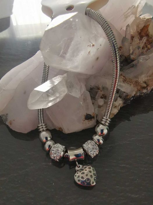 Гривни от медицинска стомана