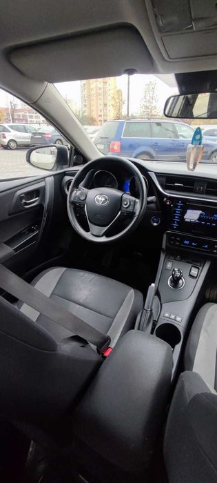 Toyota Auris Hybrid 1.8 2018 TSS