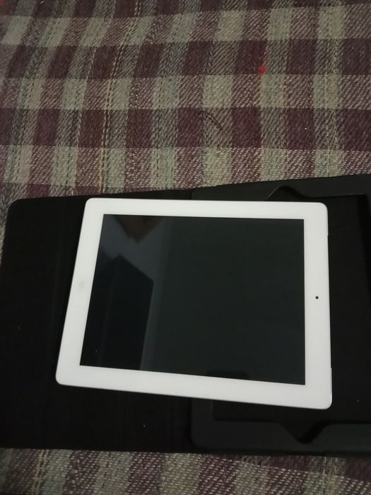 Ipad 2 64 gb 2 ta bor xolati zör