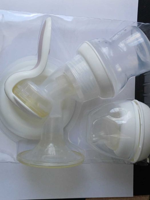 Pompa de sân manuală Chicco NaturalFeeling
