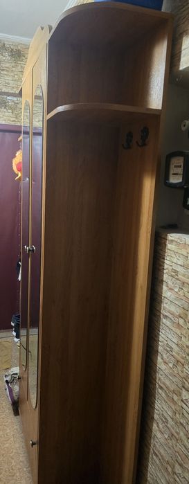 Стенка в коридор