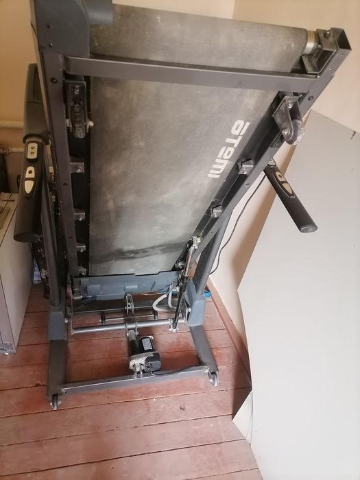 Барча спорт анжомлари сотилади