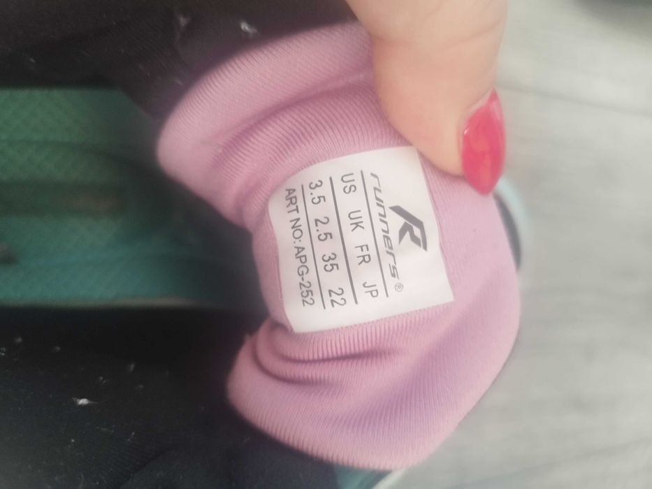 Маратонки Анди студио 35 ном.