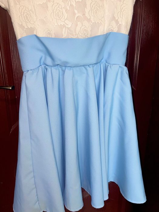 Елегантна дамска рокля