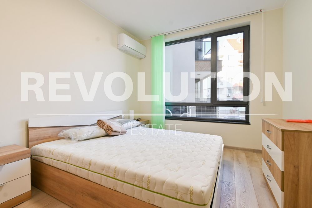 Дава се под наем Тристаен апартамент в София, Малинова долина - 100 кв.м за 925 € - Снимка #4