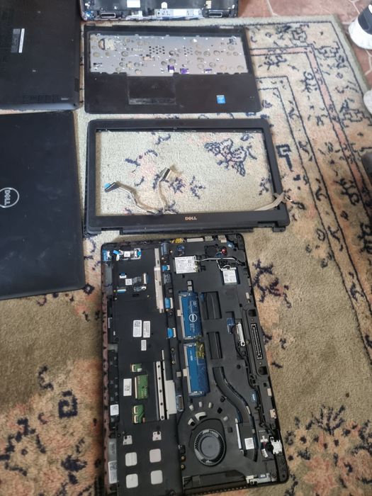 Laptop Dell pentru piese