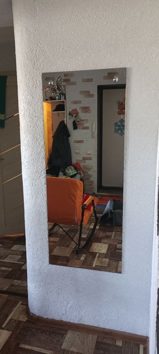 Продам зеркало настенное