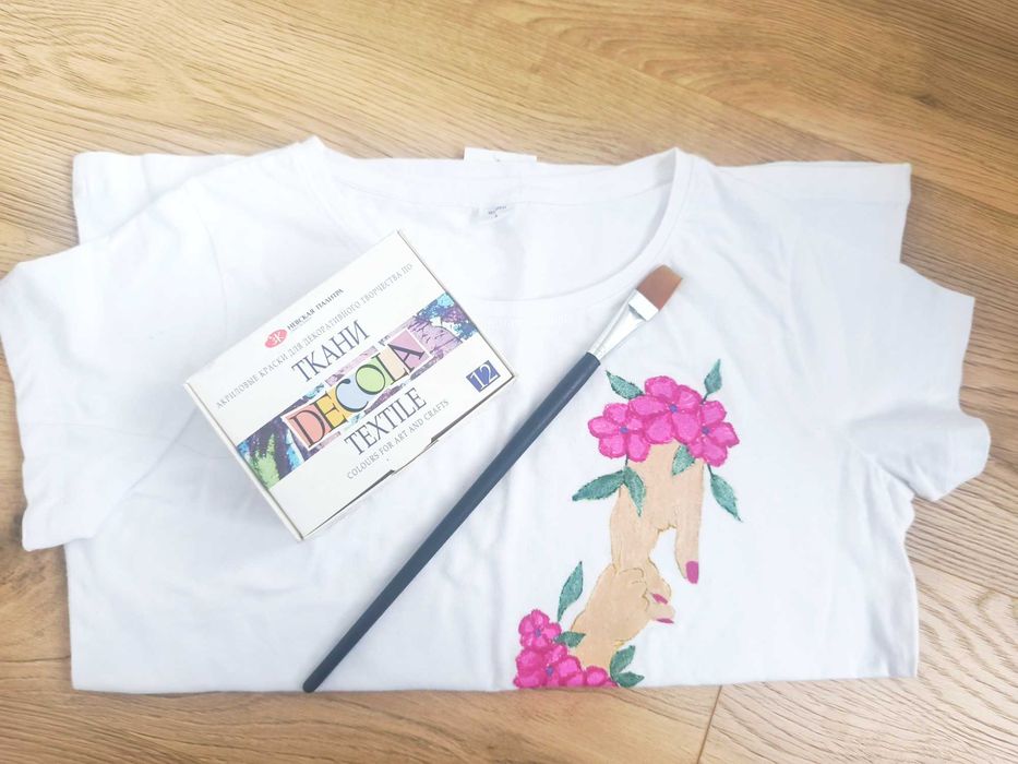 Ръчно рисувани дрехи