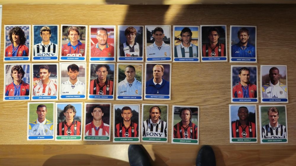 Surprize stickere Panini fotbalisti anii 90