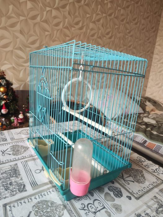 Продам клетку для попугая