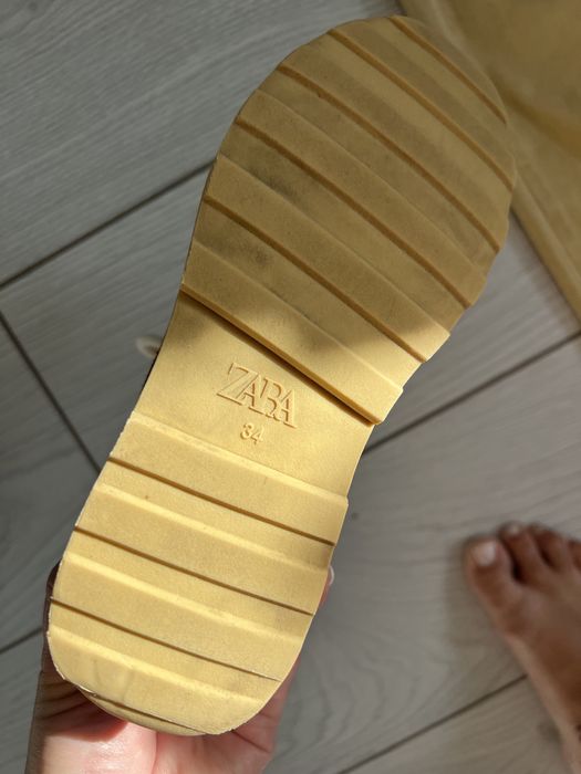 Кроссовки детские