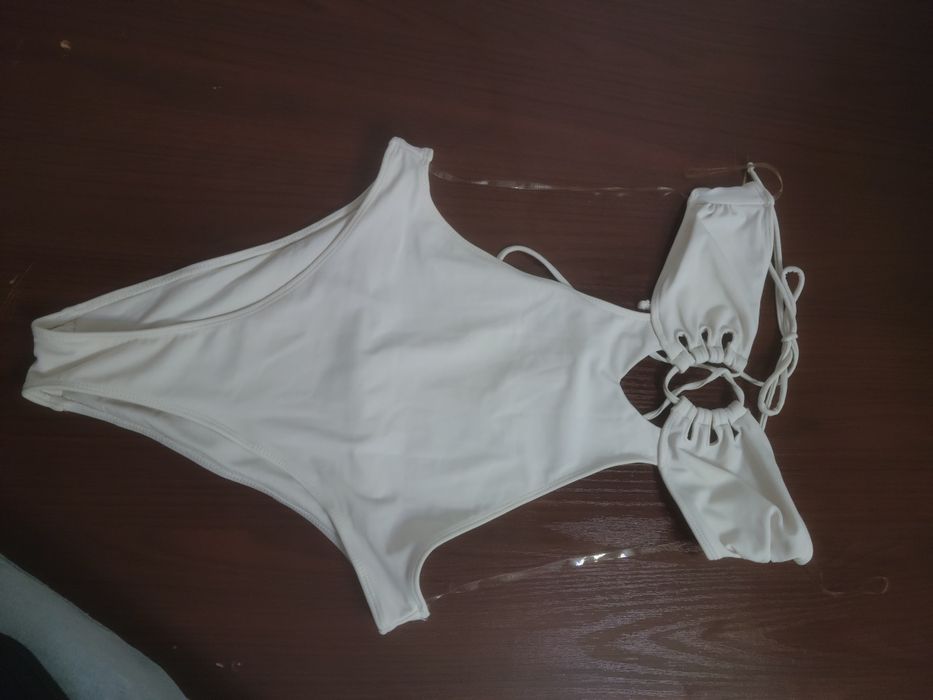 Купальник откровенный