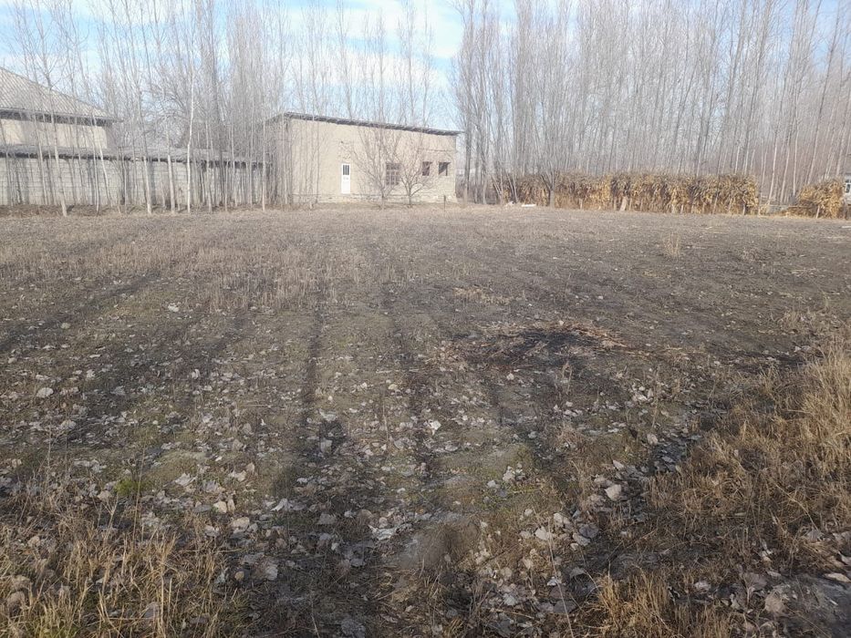 Er uchastkasi sotiladi