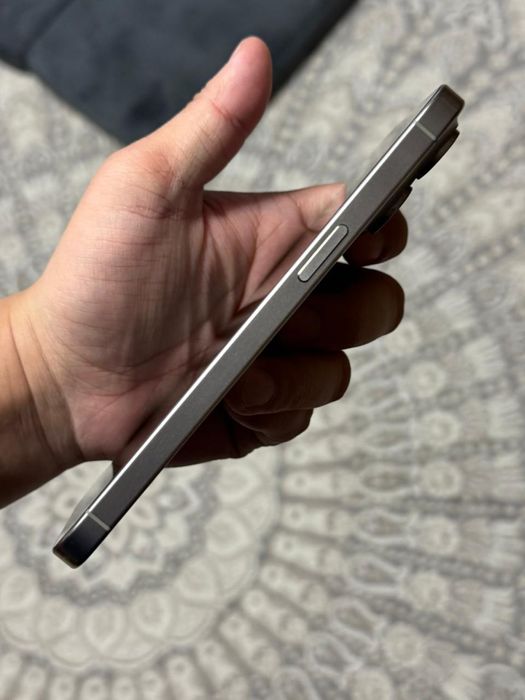 iPhone 15 Pro Max 256 GB Titan