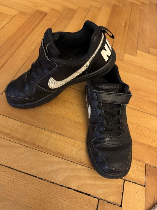Adidasi Nike marime 33,5