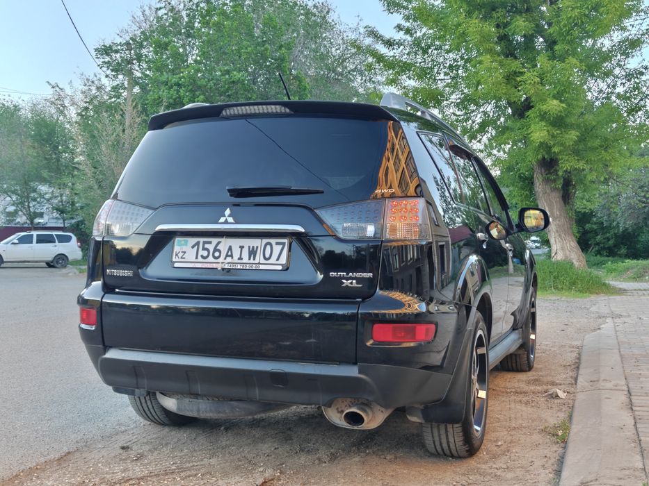 Mitsubishi outlander 2010