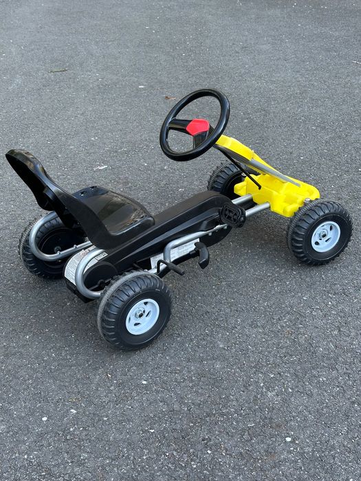 Kart cu pedale GoKart galben foarte putin utilizat