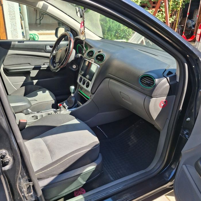 FORD Focus 0 — imagine 5