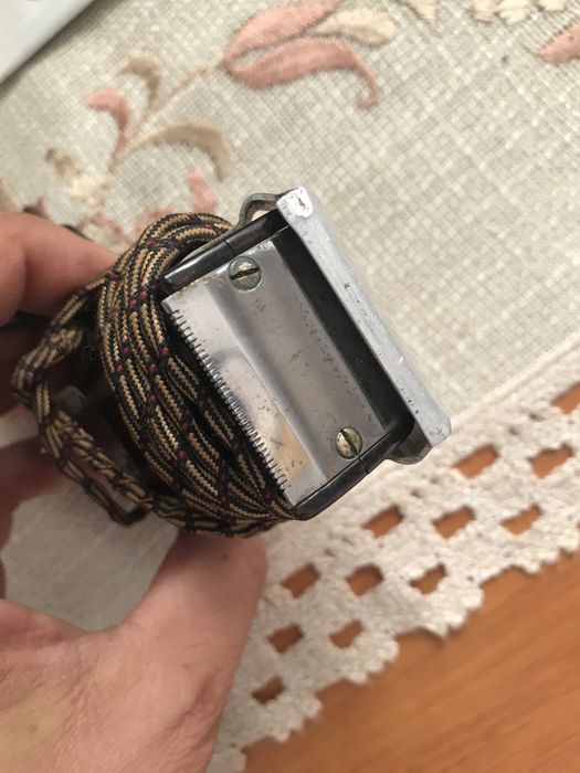 Mașina veche de tuns, bărbierit