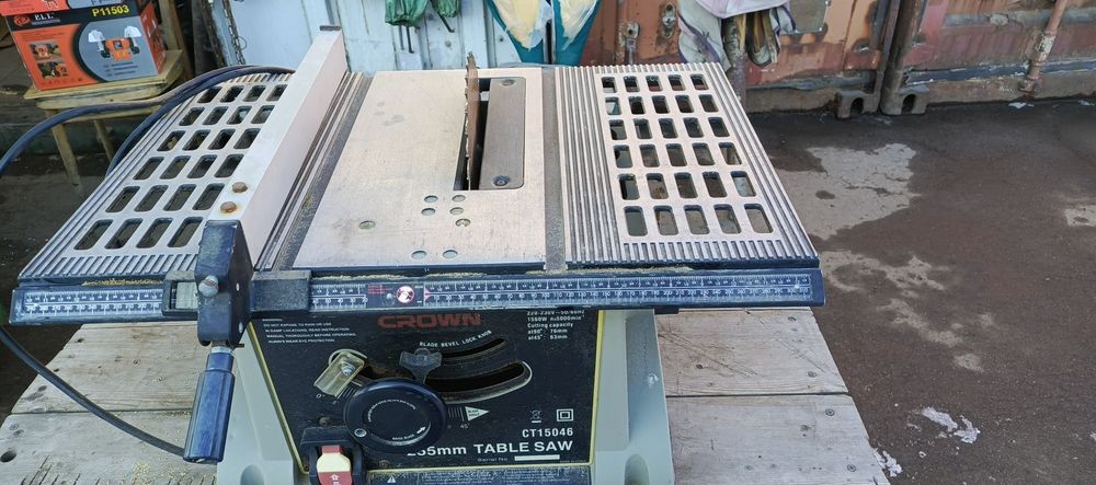 Продам электро инструменты