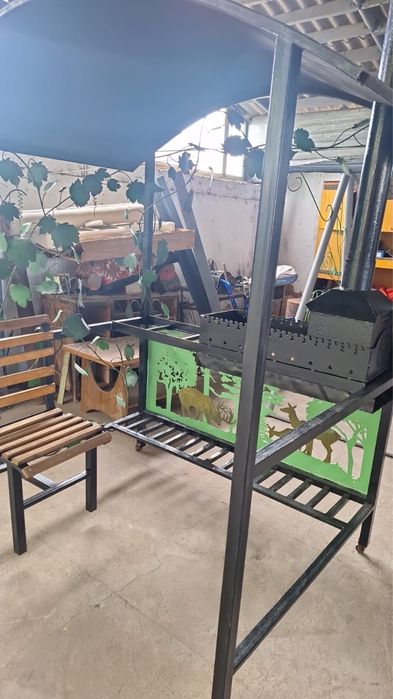 Беседка с мангалом,