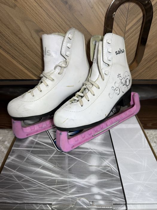 Коньки для фигурного катания