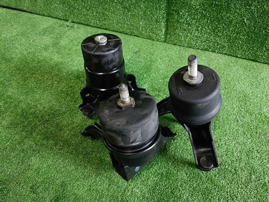 Оригинальные подушки двигателя от Toyota Camry 50 55 2AR-FE 2.5