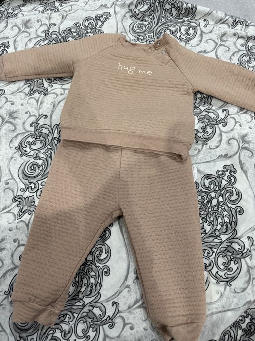 Продавам лот детски дрешки