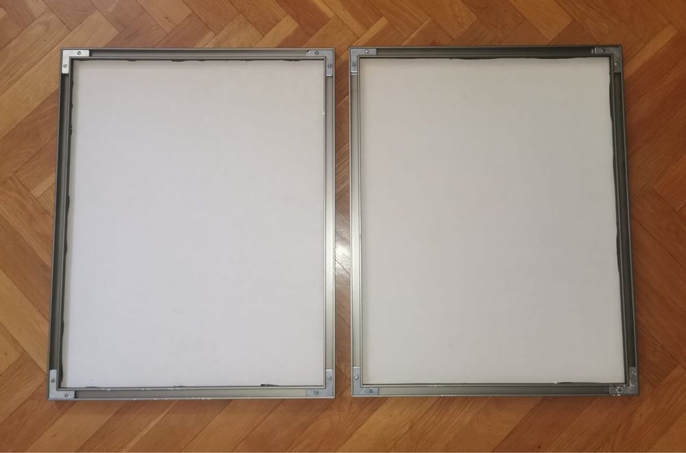 Антикварни картини цветни литографии авторски лимитирани в рамка  2 бр