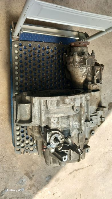 Cutie viteze4x4 vw Golf 5 passat touran..19 TDI