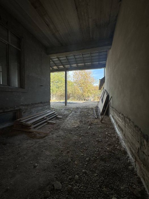 Дом участок коробка Амир Темур махалля