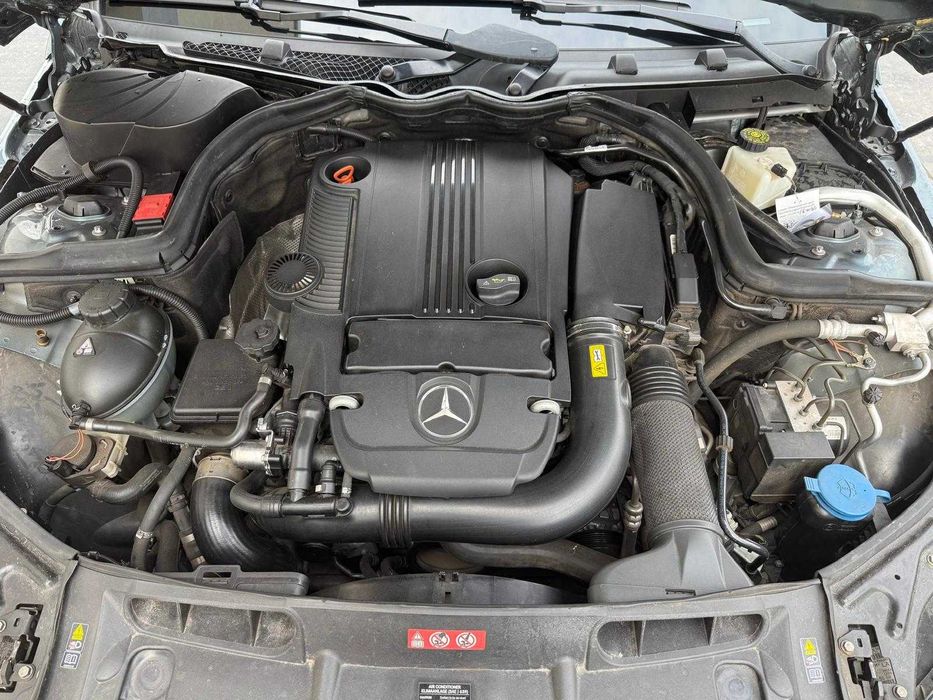 Mercedes-Benz C-Class W204 Avantgarde 1.8 Benzină – 204 CP  IMPECABIL