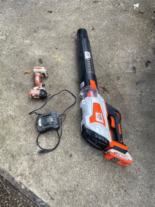 Suflanta frunze pistol impact ruris