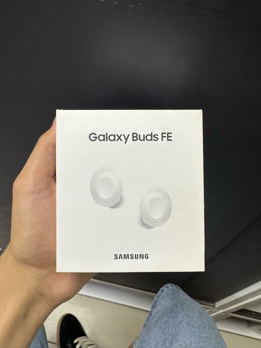 Наушники Samsung Buds FE white