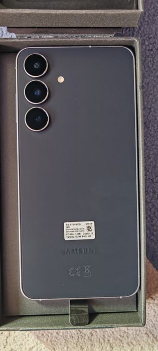Samsung S25 FE nou, în cutie