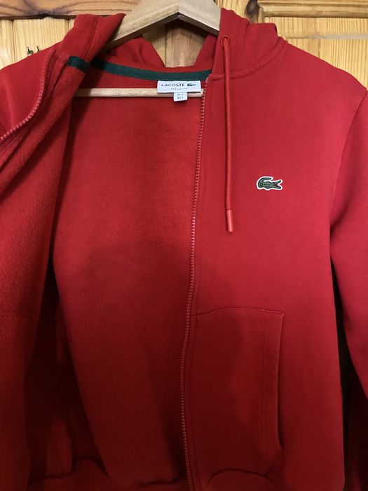 Червен Суитчър lacoste