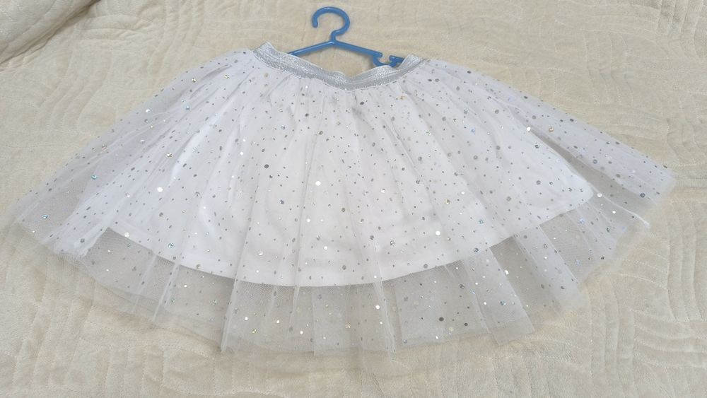 Продано юбку  на девочку праздничную