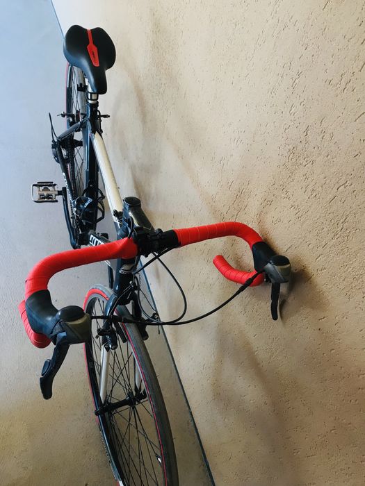 Vand/Schimb cursiera Carrera