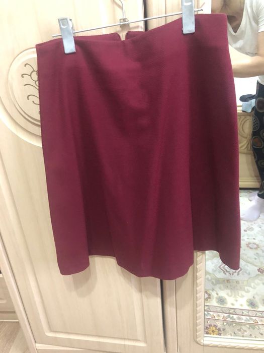 Продаётся юбки длина средни