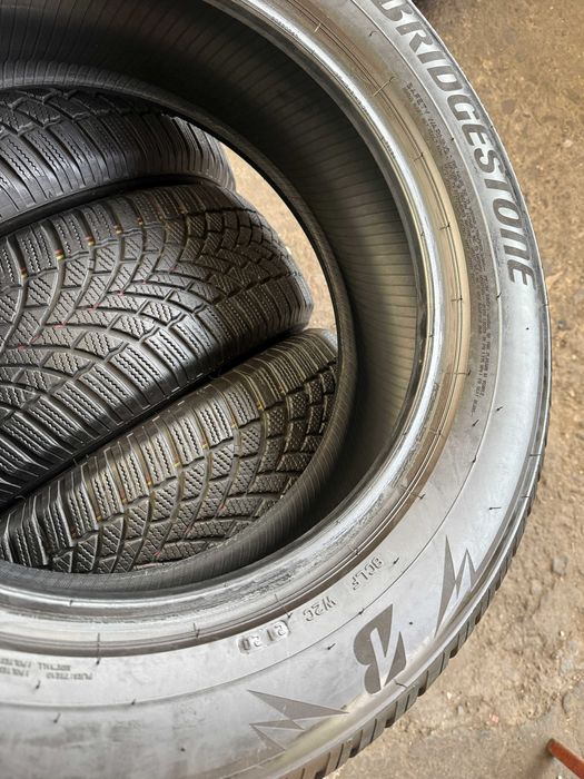 4x Anvelope iarna 215/65 R17 - Bridgestone Blizzak LM005