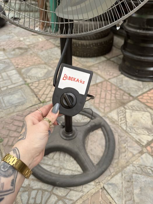 Продам напольный вентилятор