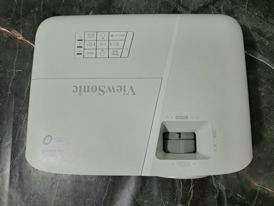 Продам проектор Vivitek D555 (идеал)