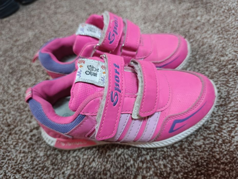 Любая детская обувь по 5 тыс сум. Ориентир Боткина.