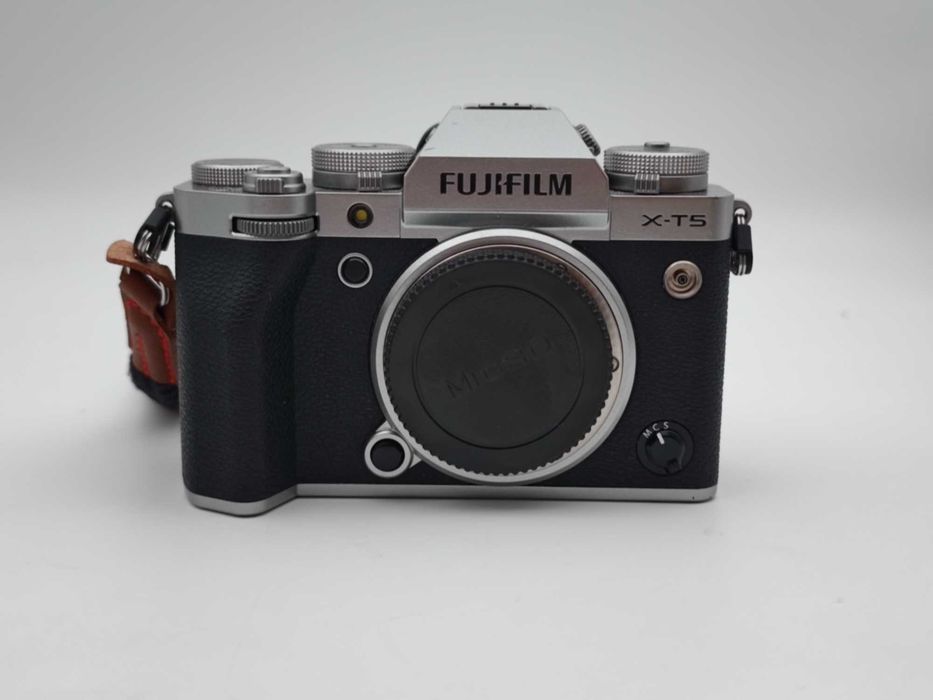 Fujifilm Fuji X-T5 xt5 Silver 12k cadre
