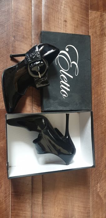 Туфли новые  кожа 35р плюс подарок