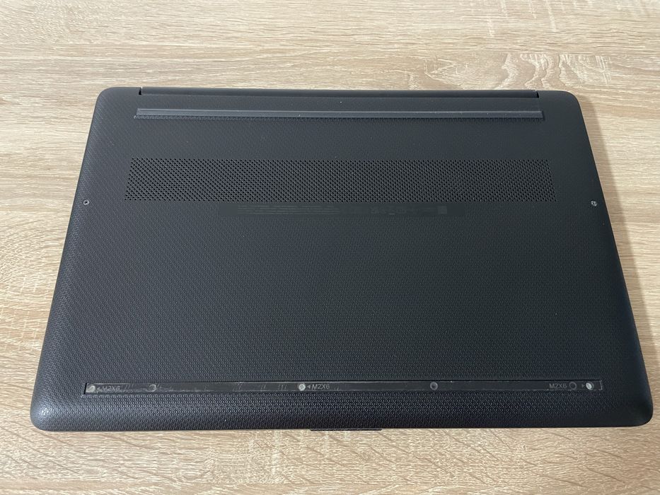 Laptop HP 15.6" - Ryzen 3 / 8GB RAM / SSD 512GB