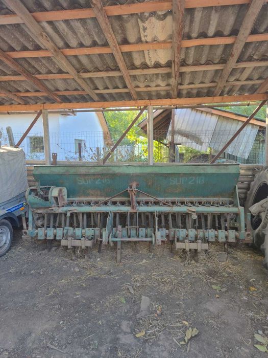 Semănătoare grâu și porumb