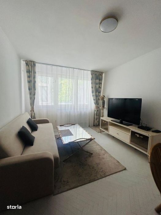 Apartament 3 camere de inchiriat – Zona Spital – Termen lung