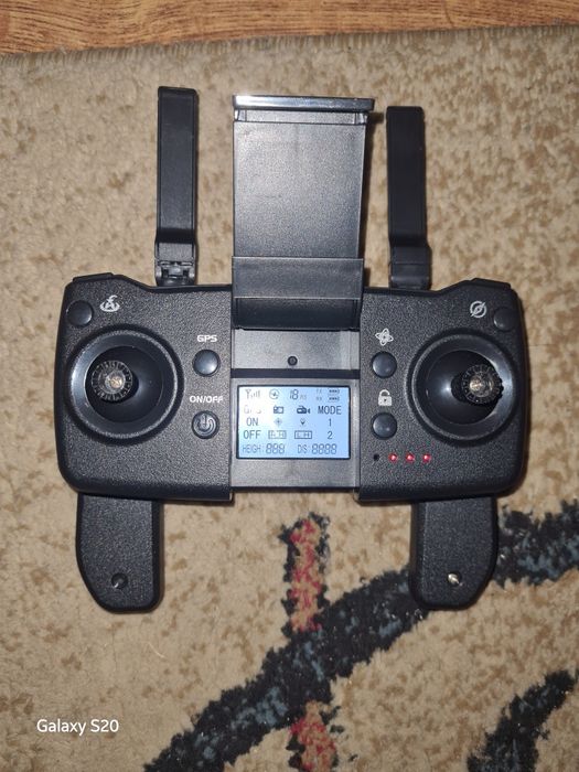 Продам квадрокоптер LYZRC L900 Pro SE